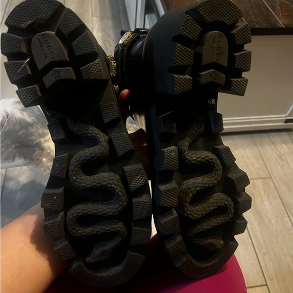 Gucci ankle boot with belt - Picture 1 of 7